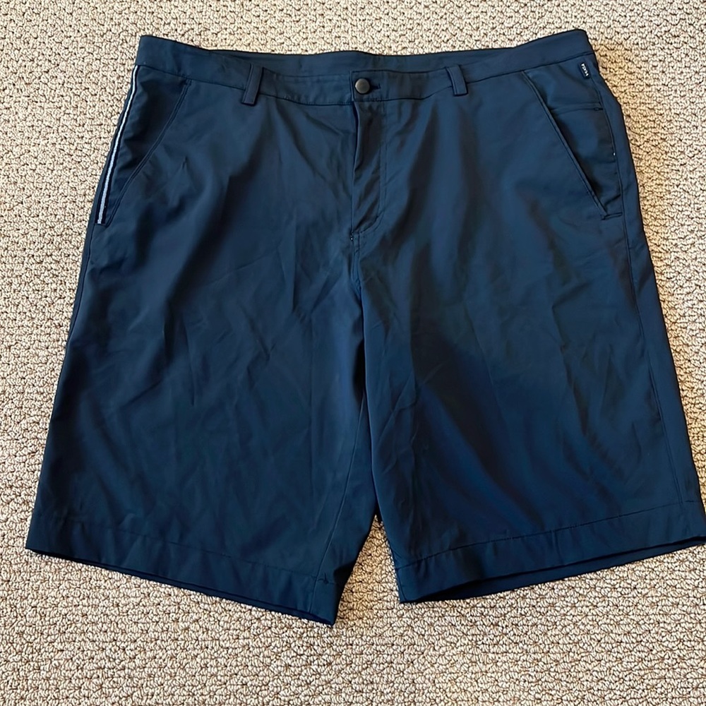 Vuga Black Shorts
